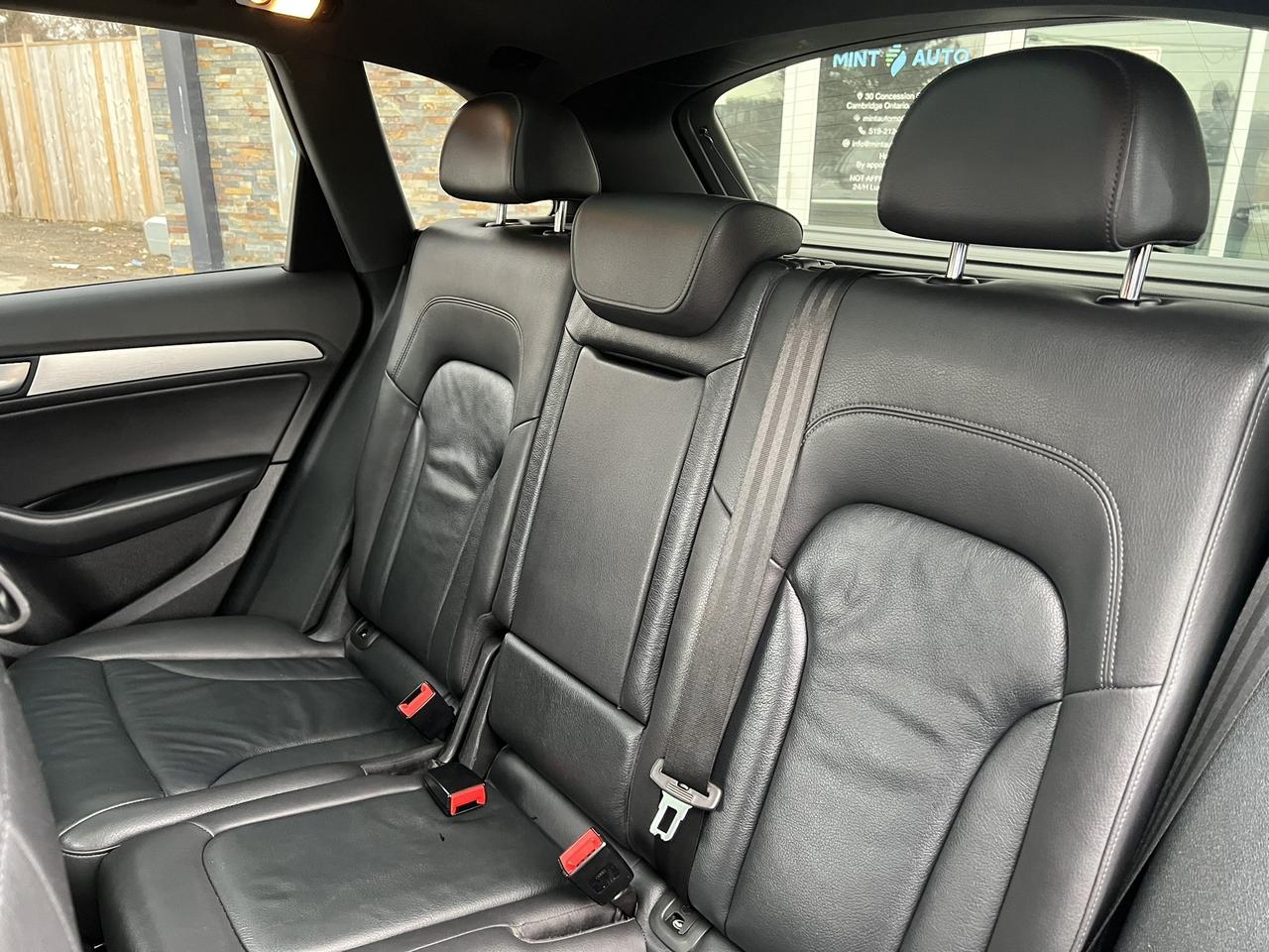 2016 Audi Q5 Technik 2.0T Quattro - Clean CarFax - Dealer Servi Photo