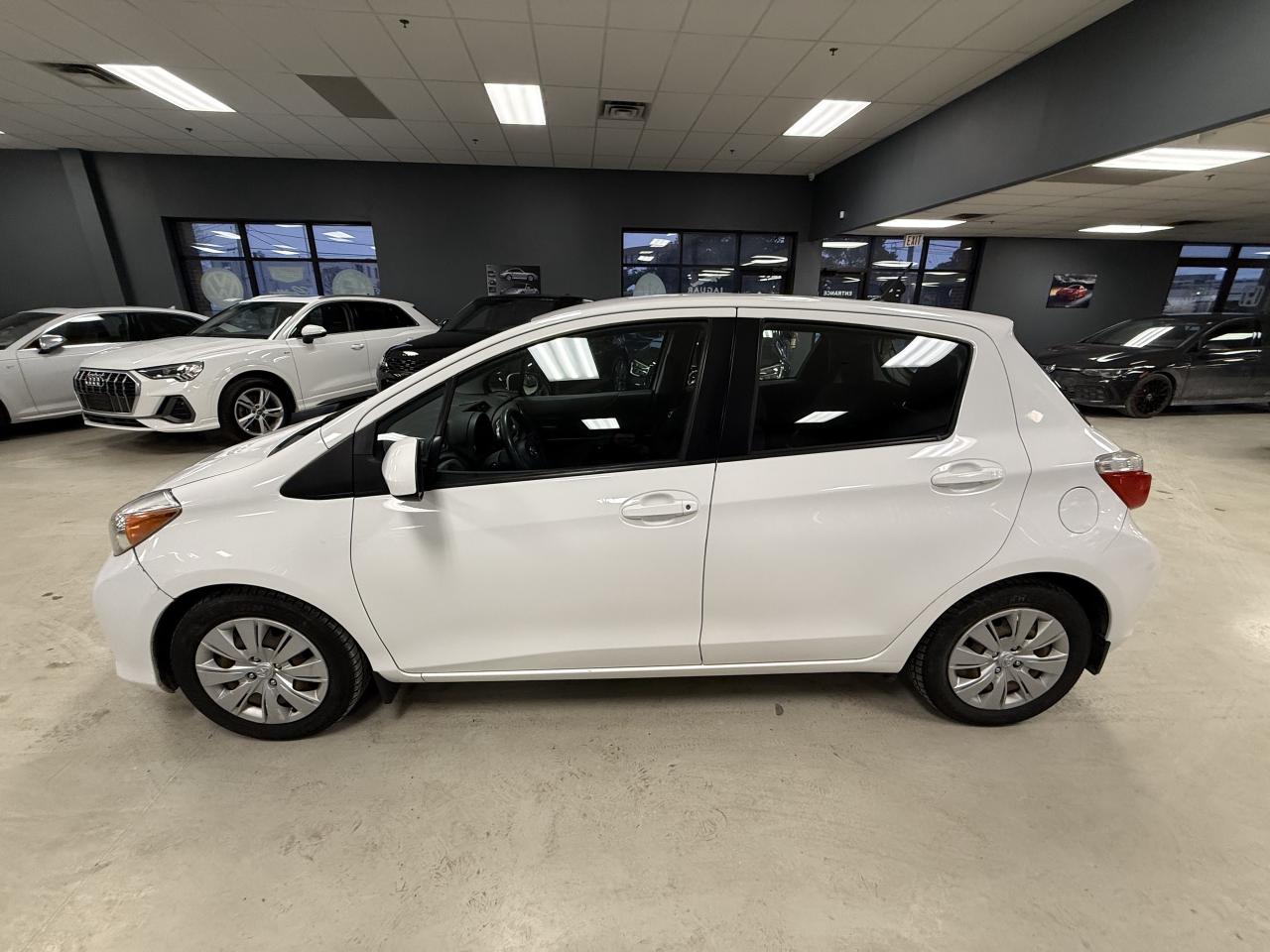 2014 Toyota Yaris 5dr HB Auto LE Photo