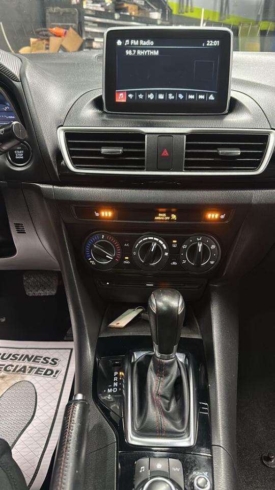 2014 Mazda MAZDA3 Touring Photo4