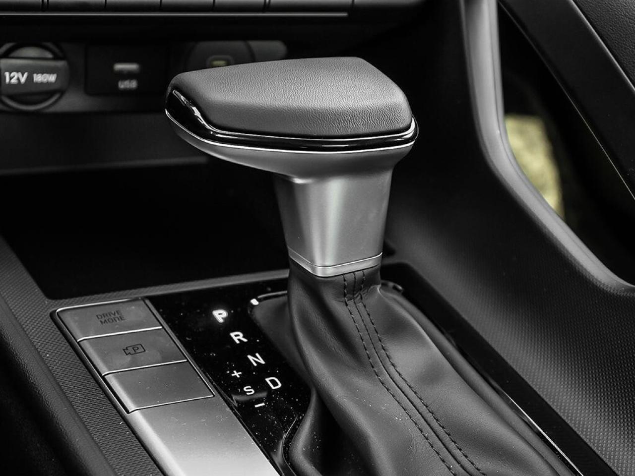 2025 Hyundai Elantra Preferred Photo