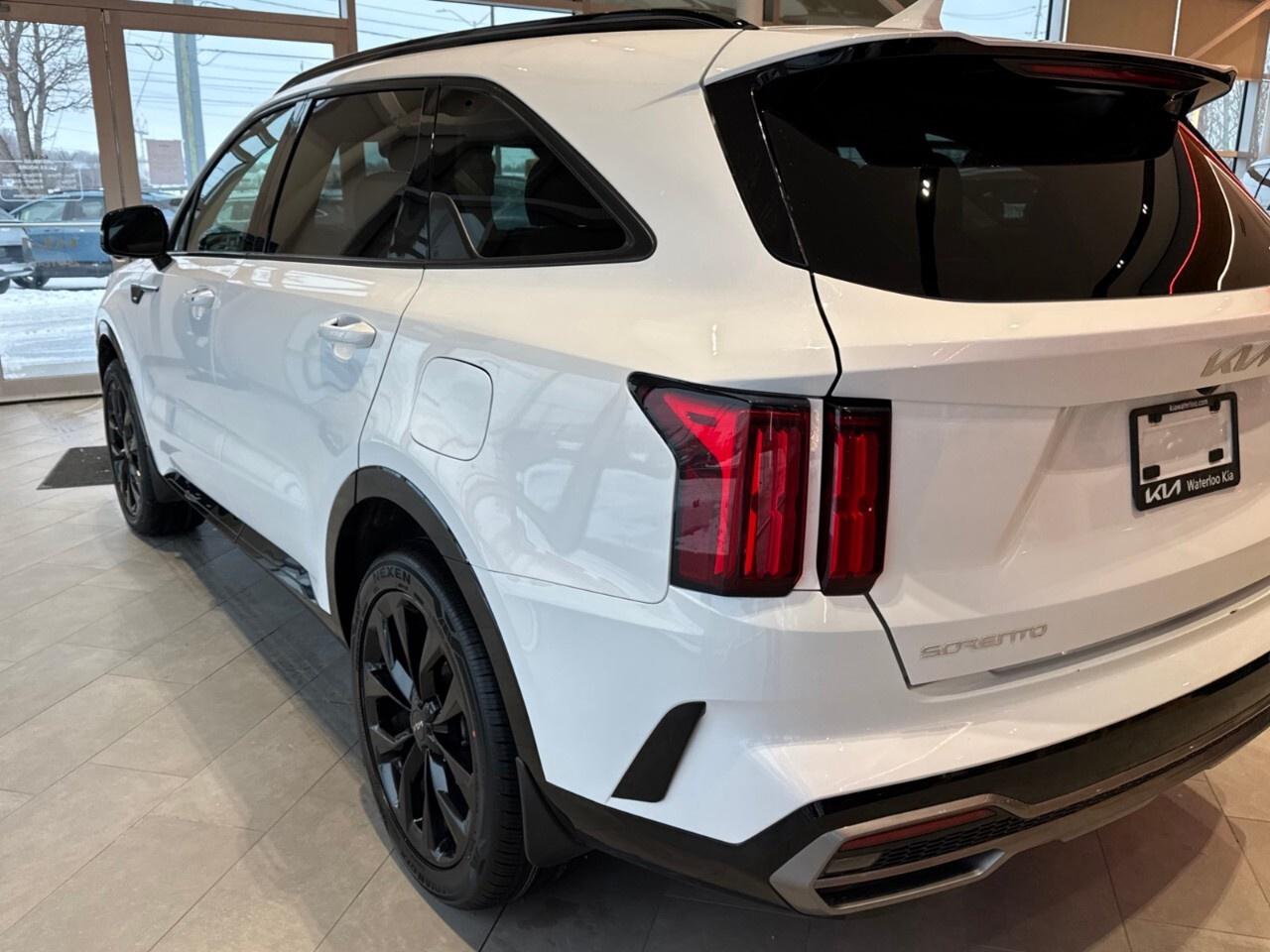 2023 Kia Sorento SX AWD w/Black Leather Photo