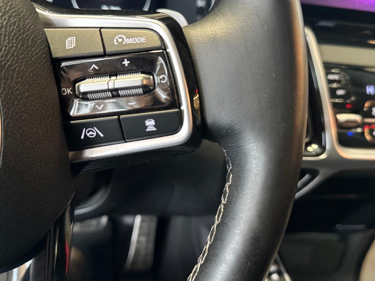 2023 Kia Sorento SX AWD w/Black Leather Photo