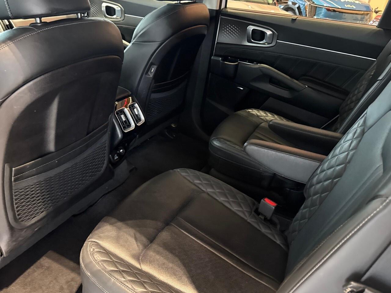 2023 Kia Sorento SX AWD w/Black Leather Photo