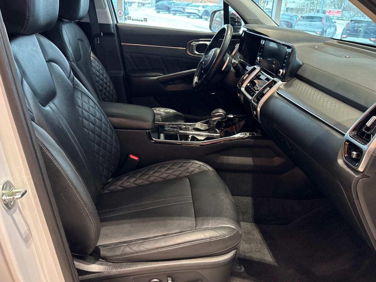2023 Kia Sorento SX AWD w/Black Leather Photo