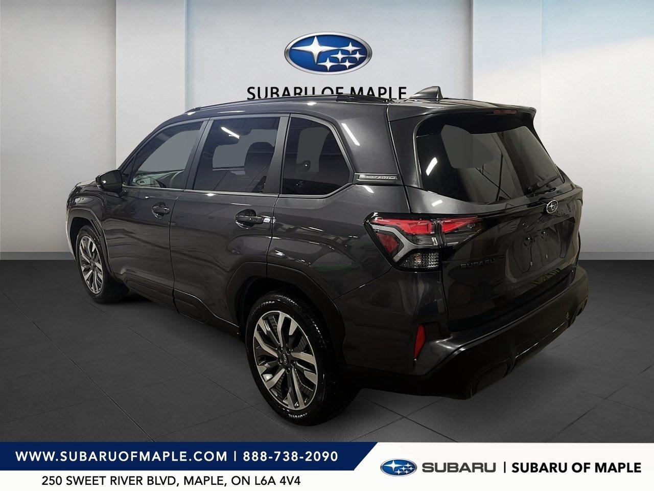 2025 Subaru Forester Premier AWD Photo3