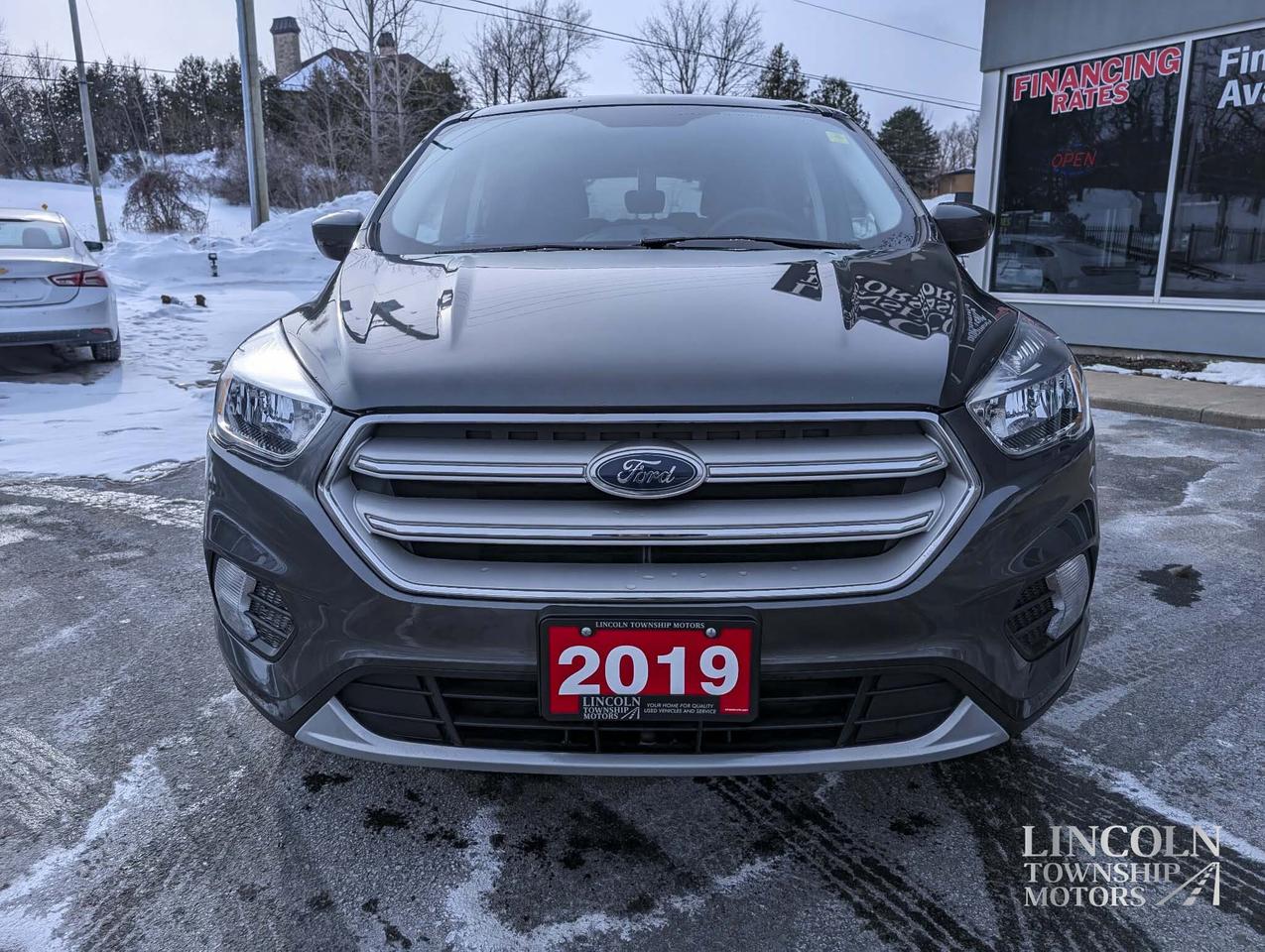 2019 Ford Escape SE - RMT START, CLEAN CARFAX, HEATED SEATS, AWD Photo2