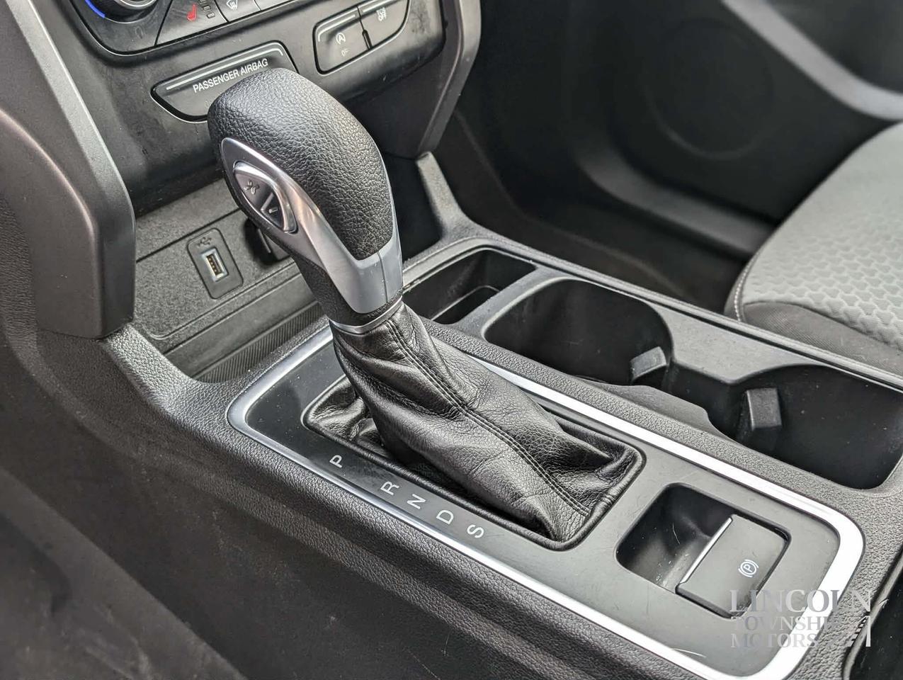 2019 Ford Escape SE - RMT START, CLEAN CARFAX, HEATED SEATS, AWD Photo