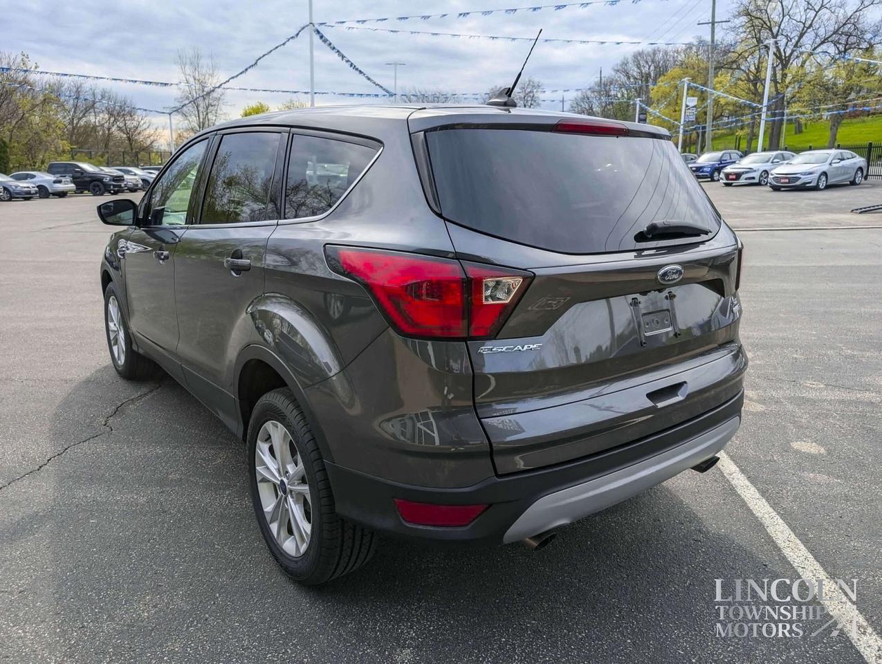 2019 Ford Escape SE - RMT START, CLEAN CARFAX, HEATED SEATS, AWD Photo