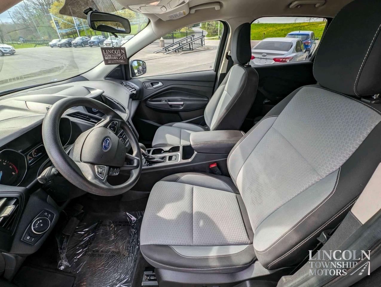 2019 Ford Escape SE - RMT START, CLEAN CARFAX, HEATED SEATS, AWD Photo