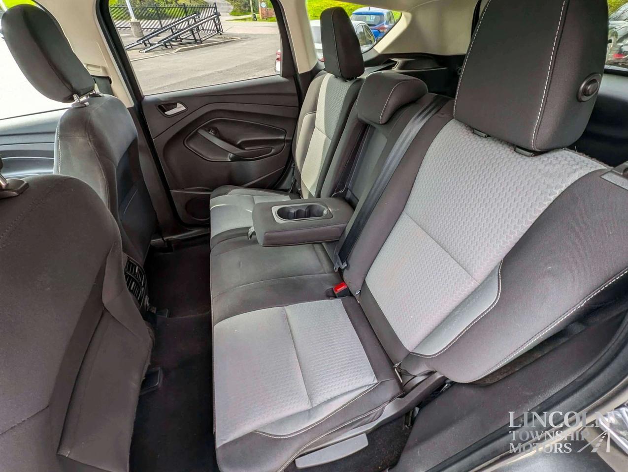 2019 Ford Escape SE - RMT START, CLEAN CARFAX, HEATED SEATS, AWD Photo