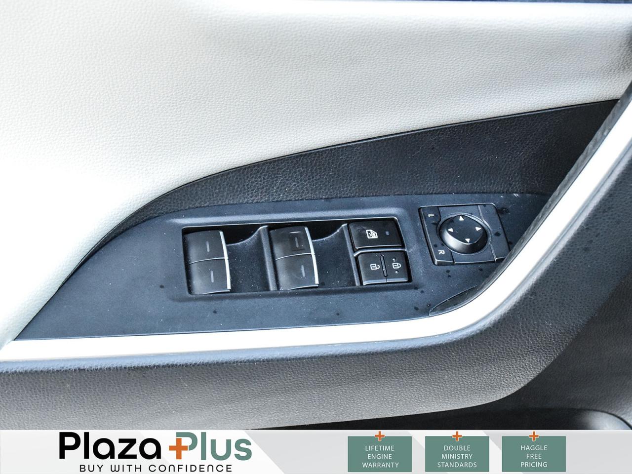 2019 Toyota RAV4 Hybrid Limited Photo