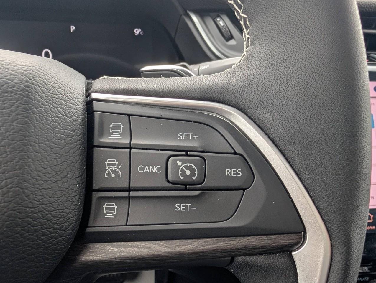 2025 Jeep Grand Cherokee Limited LOW KM/ ONE OWNER Photo