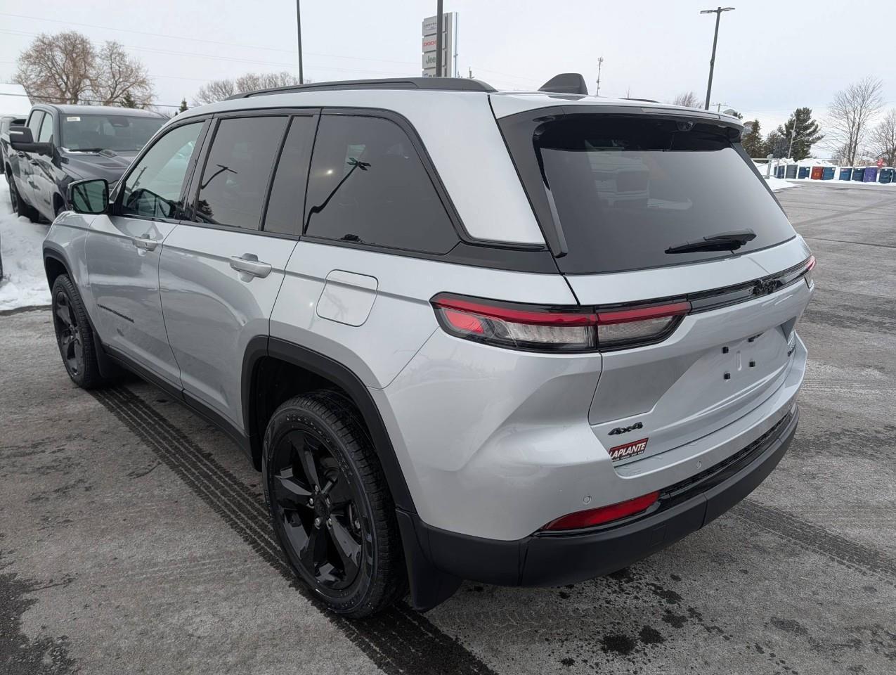 2025 Jeep Grand Cherokee Limited LOW KM/ ONE OWNER Photo