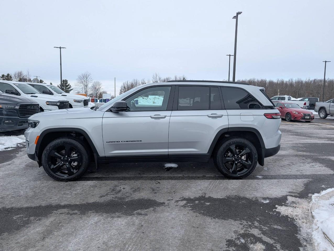 2025 Jeep Grand Cherokee Limited LOW KM/ ONE OWNER Photo