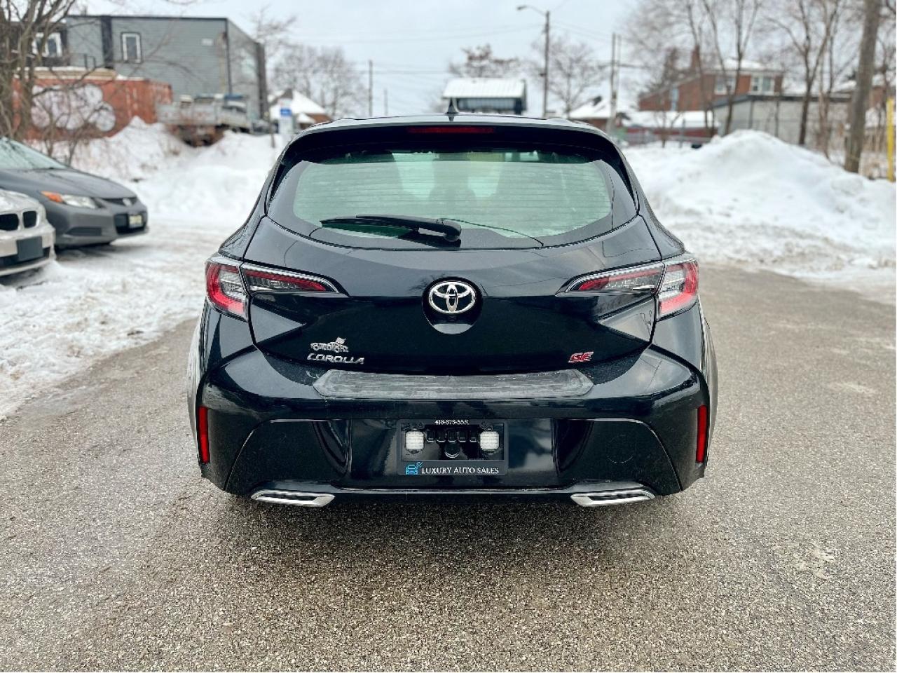 2019 Toyota Corolla Hatchback SE CERTIFIED Photo4