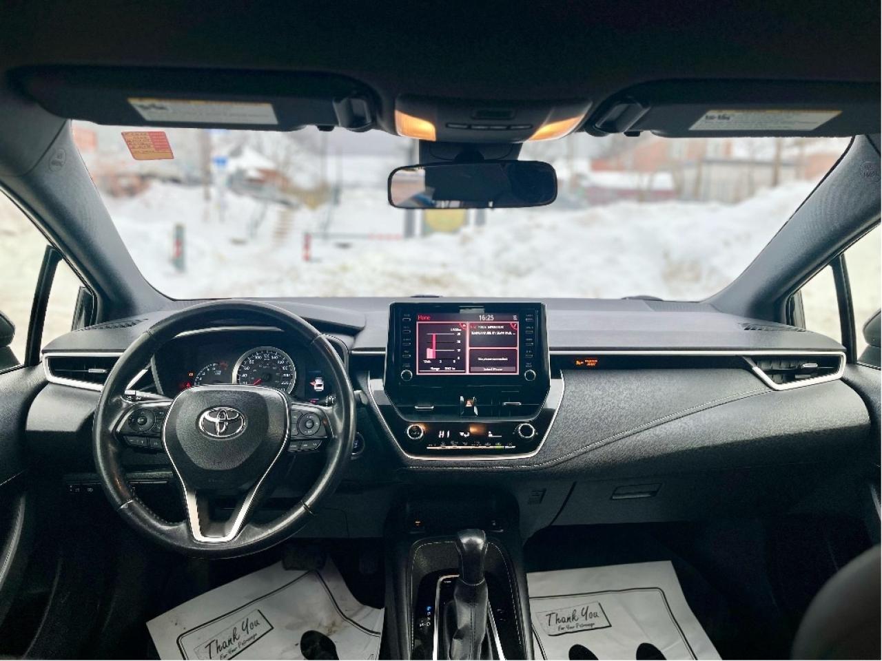 2019 Toyota Corolla Hatchback SE CERTIFIED Photo