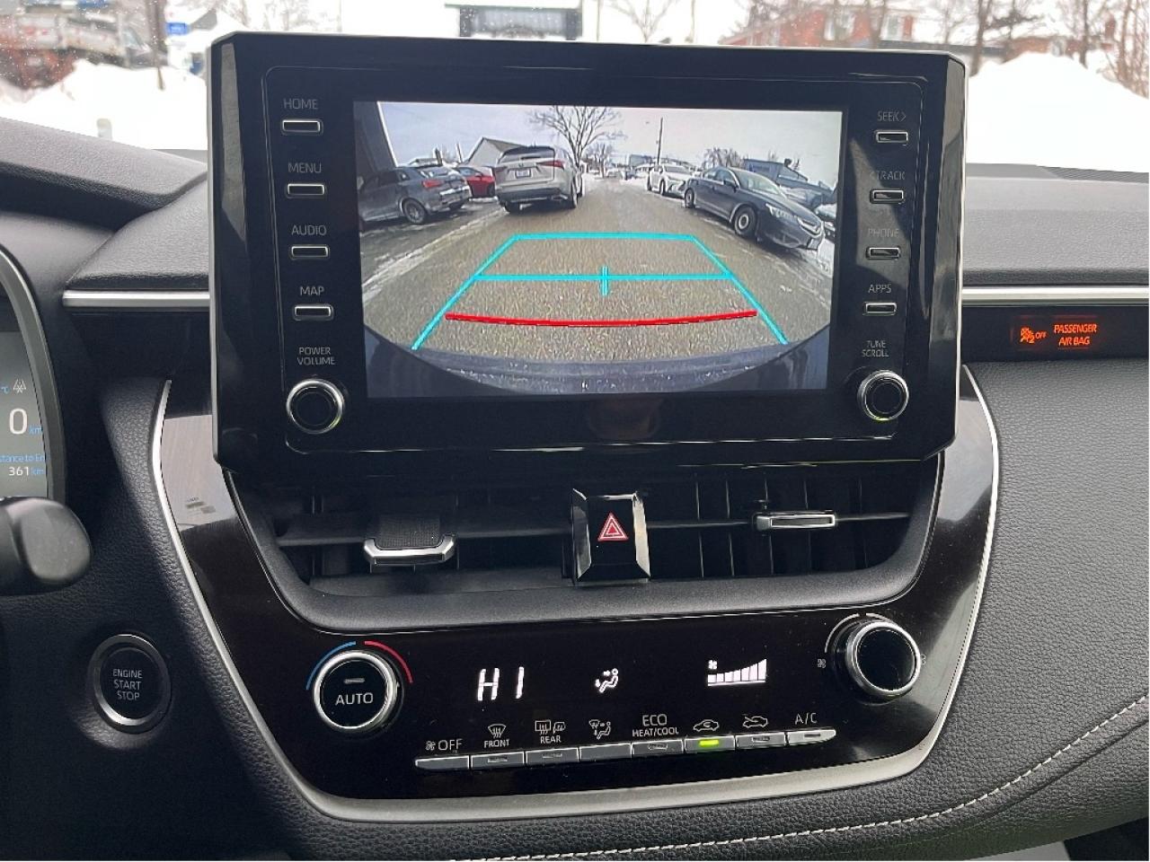 2019 Toyota Corolla Hatchback SE CERTIFIED Photo