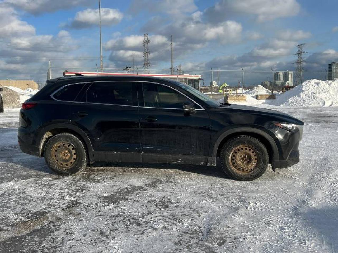 2018 Mazda CX-9 GSL l AWD  l CX-9 l 2.5L l 7 Passenger   Leather Photo3