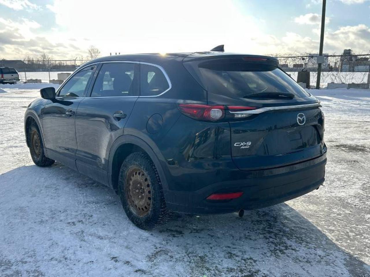 2018 Mazda CX-9 GSL l AWD  l CX-9 l 2.5L l 7 Passenger   Leather Photo