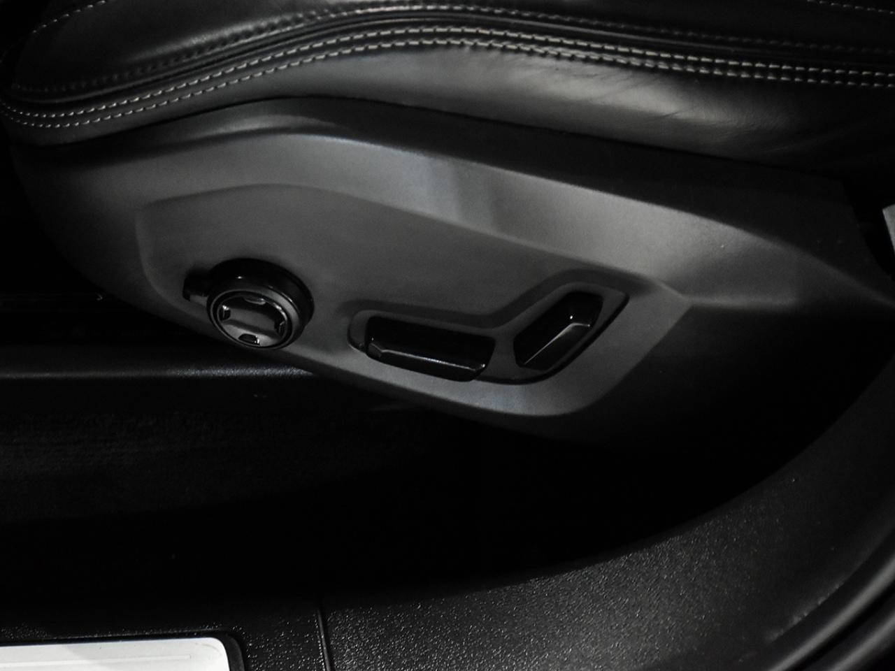 2022 Volvo XC60 B6 AWD Inscription NOAccidents  Navi   Panoramic Photo