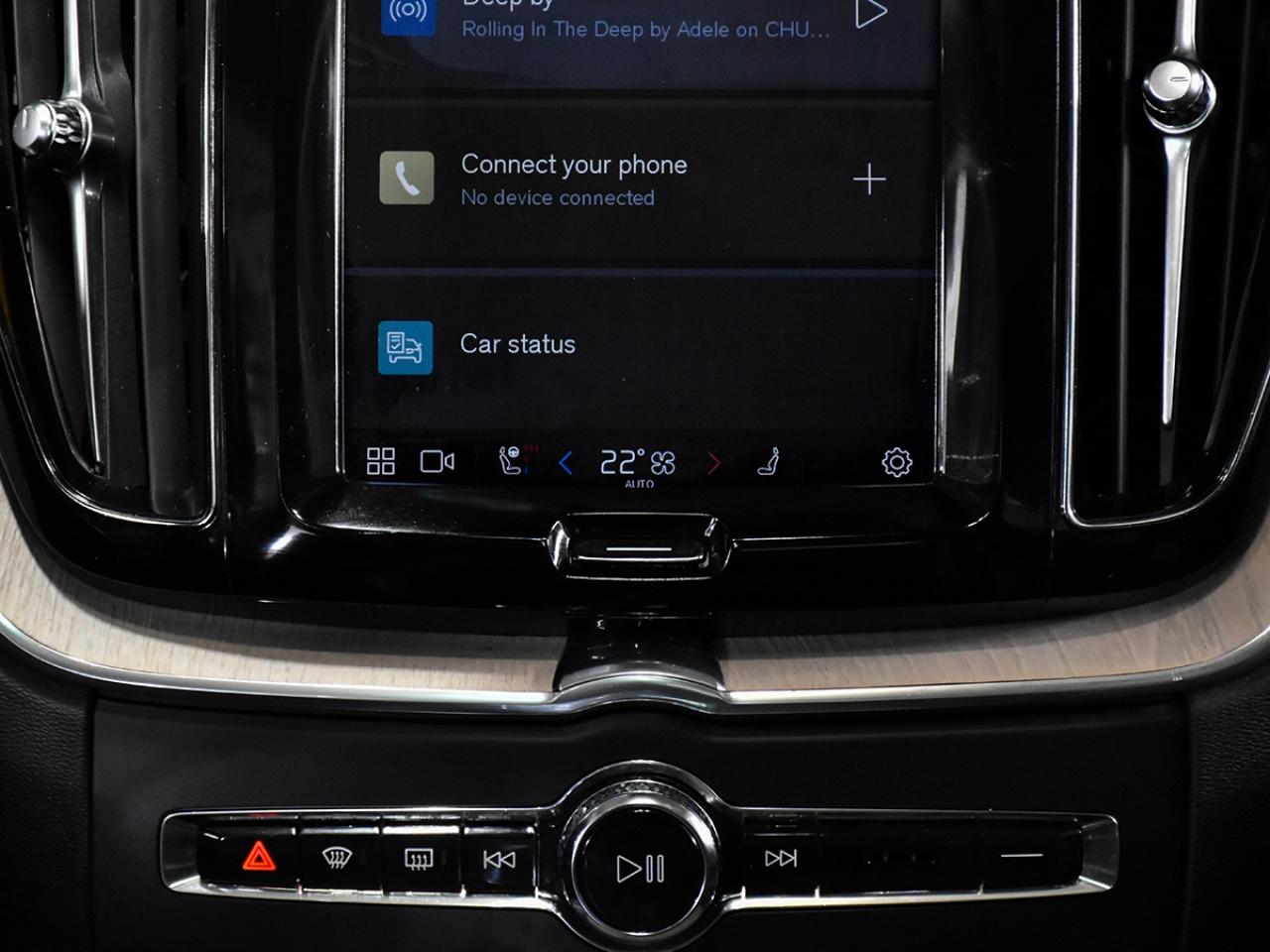 2022 Volvo XC60 B6 AWD Inscription NOAccidents  Navi   Panoramic Photo