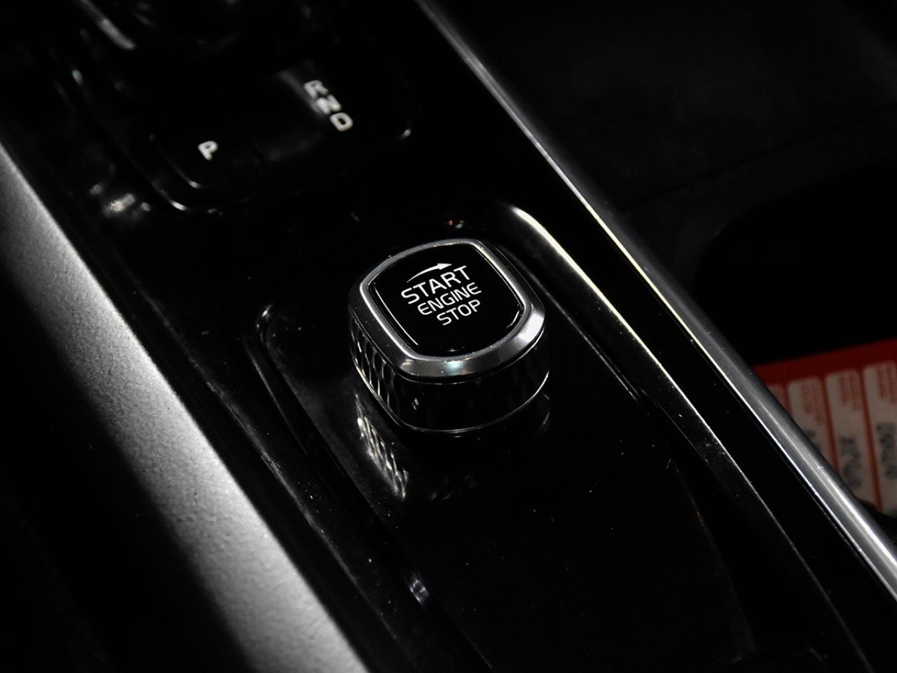 2022 Volvo XC60 B6 AWD Inscription NOAccidents  Navi   Panoramic Photo