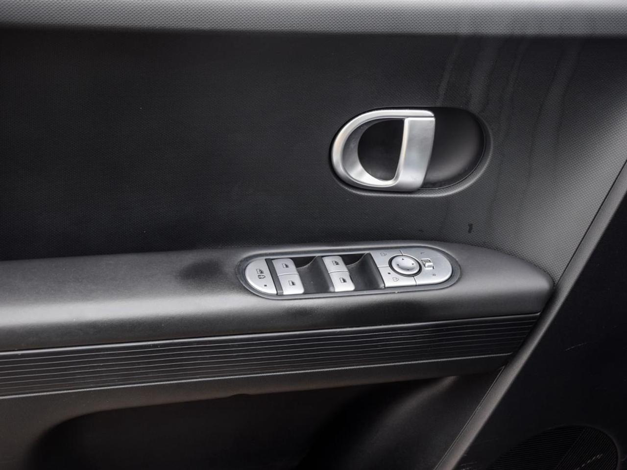 2022 Hyundai IONIQ 5 1owner   No Accidents   Hyundai Serviced Photo