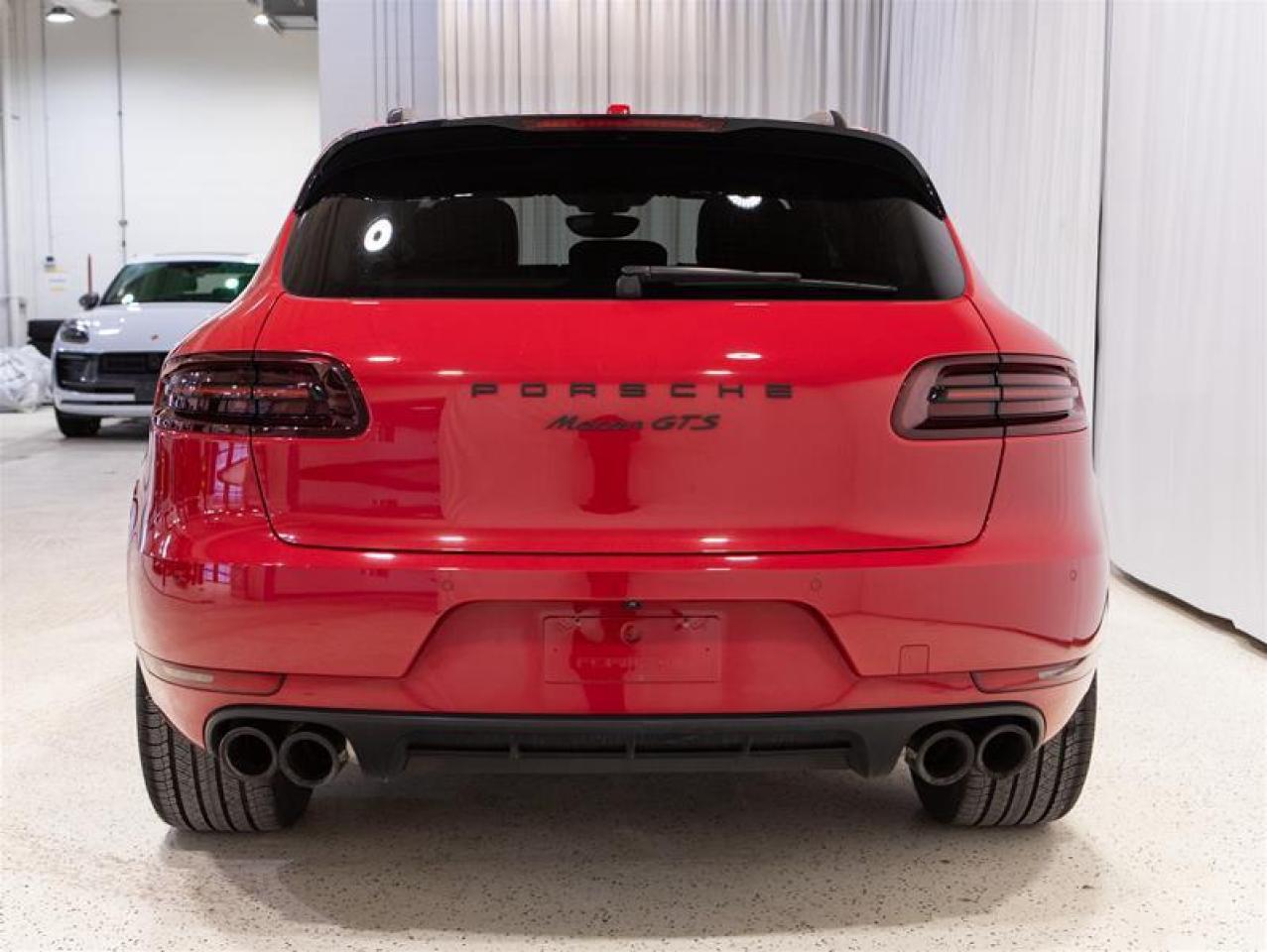 2017 Porsche Macan GTS Photo