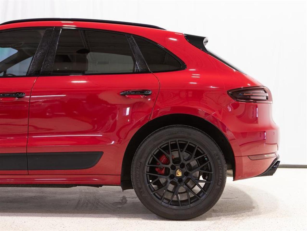 2017 Porsche Macan GTS Photo
