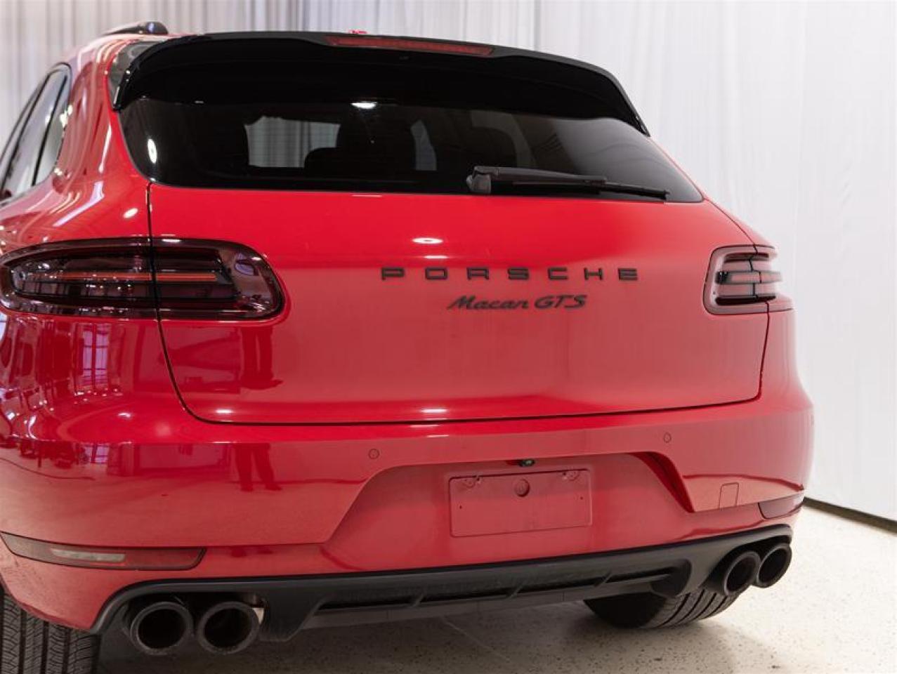 2017 Porsche Macan GTS Photo