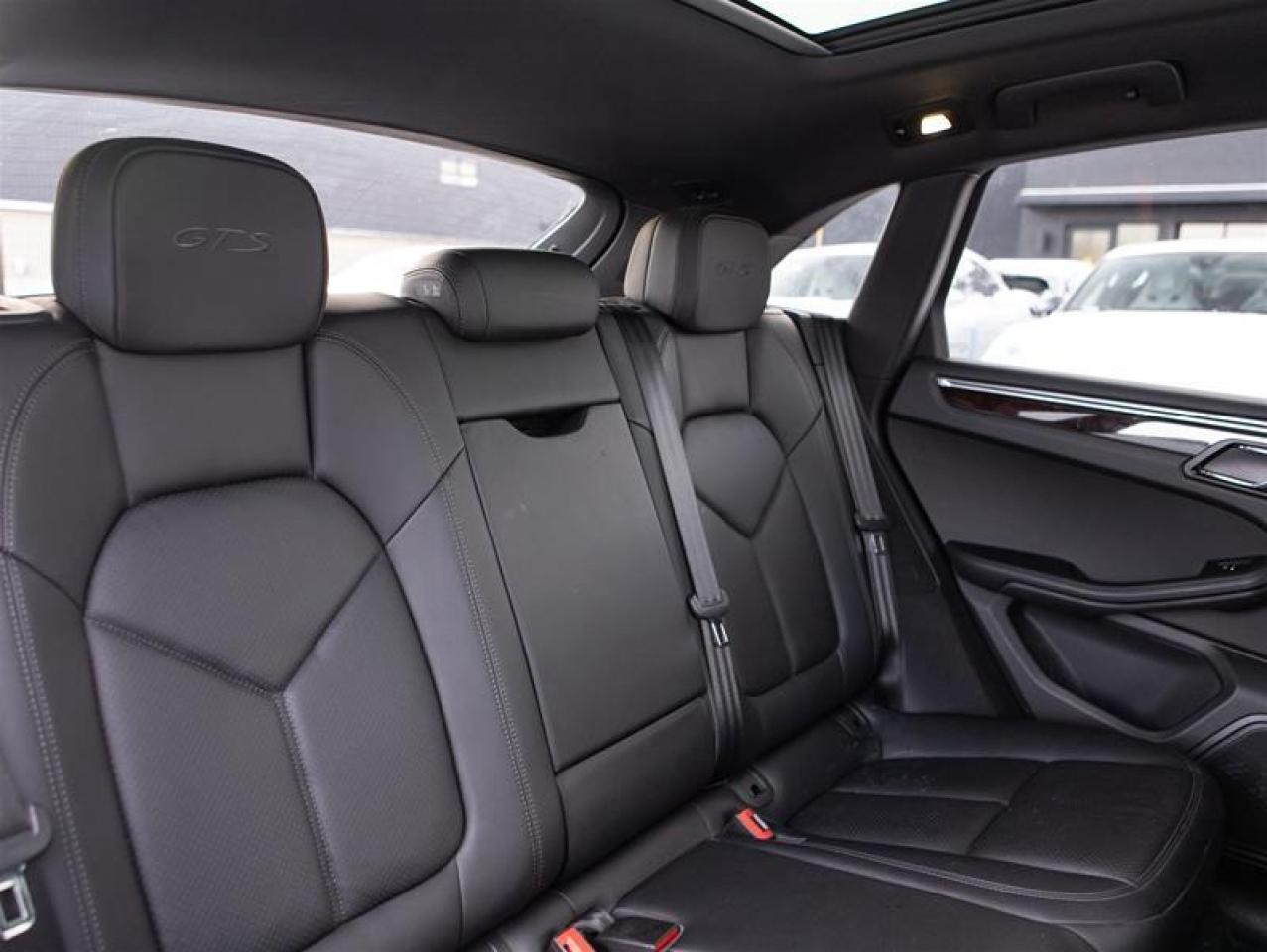 2017 Porsche Macan GTS Photo