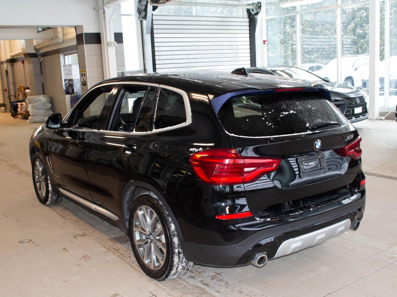 2018 BMW X3 xDrive30i Photo4