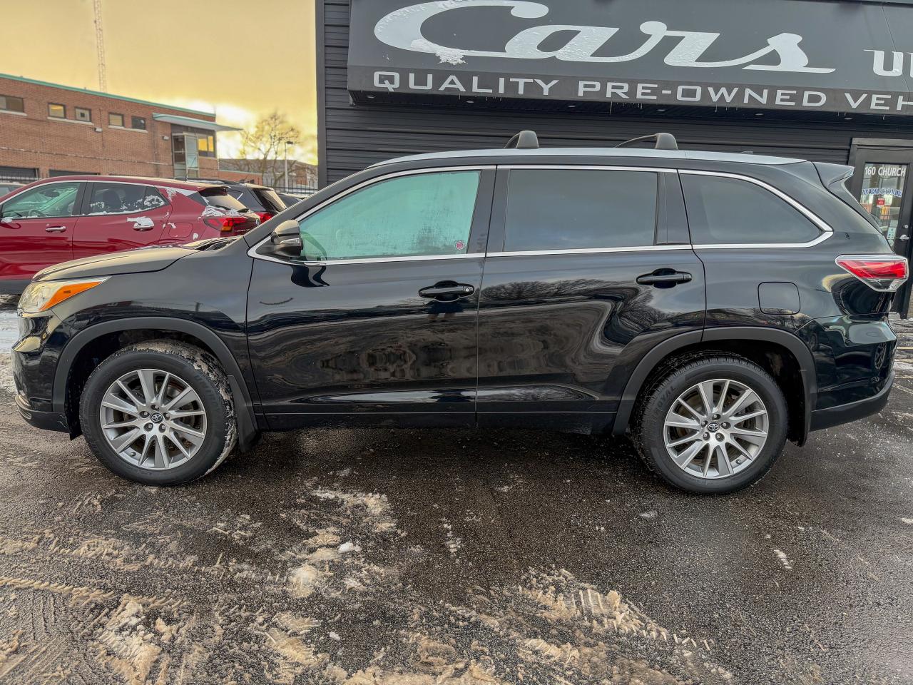 2016 Toyota Highlander XLE/AWD/NAVI/CAMERA/REMOTE/8 PASS/LOW KM/3.5L Photo