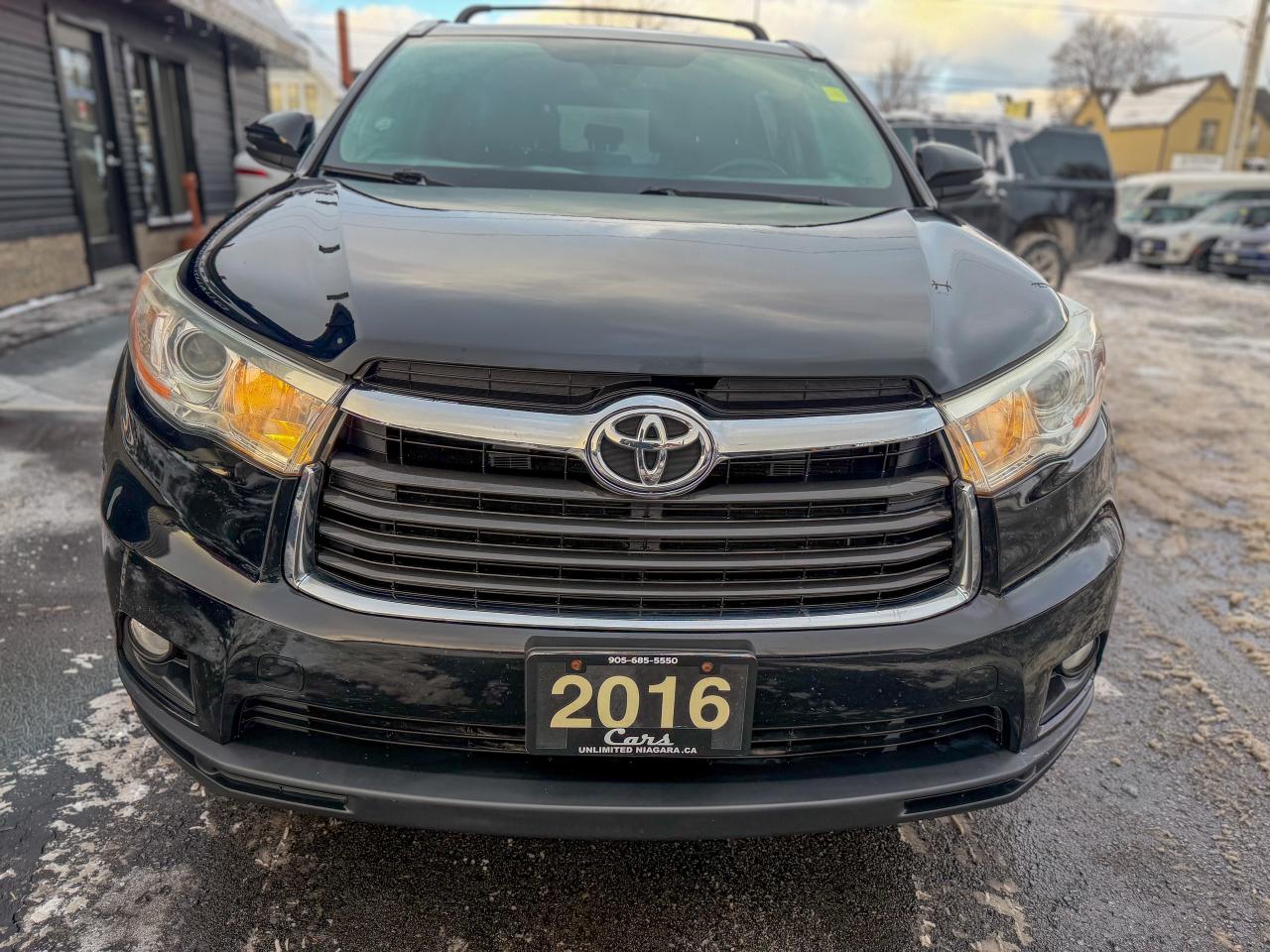 2016 Toyota Highlander XLE/AWD/NAVI/CAMERA/REMOTE/8 PASS/LOW KM/3.5L Photo