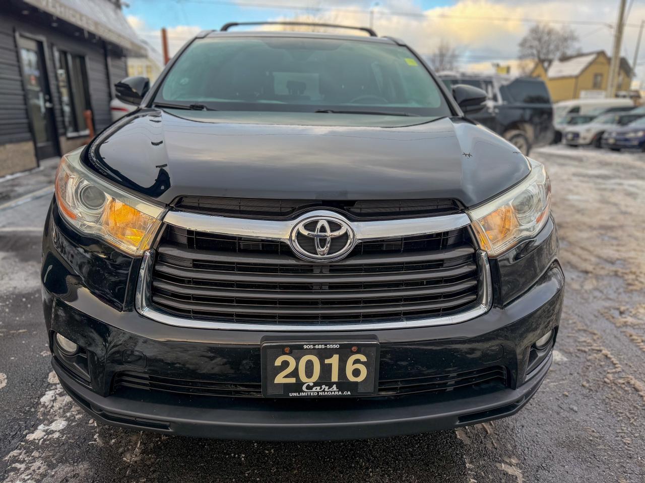 2016 Toyota Highlander XLE/AWD/NAVI/CAMERA/REMOTE/8 PASS/LOW KM/3.5L Photo