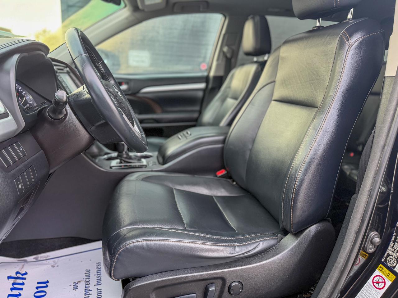 2016 Toyota Highlander XLE/AWD/NAVI/CAMERA/REMOTE/8 PASS/LOW KM/3.5L Photo