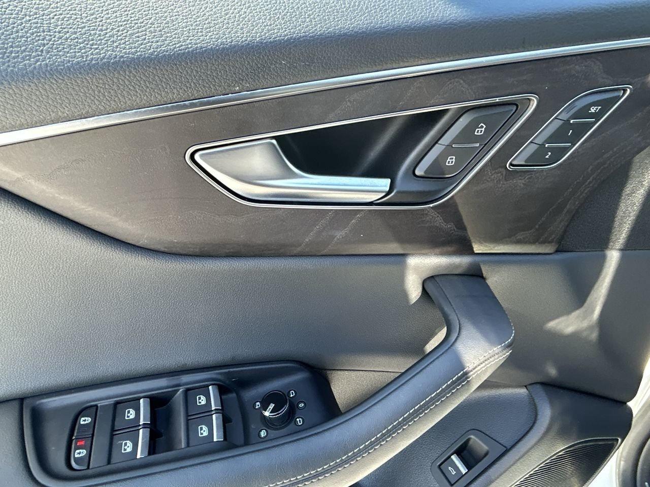 2023 Audi Q8 55 3.0T Technik   5.49% up to 48m Photo