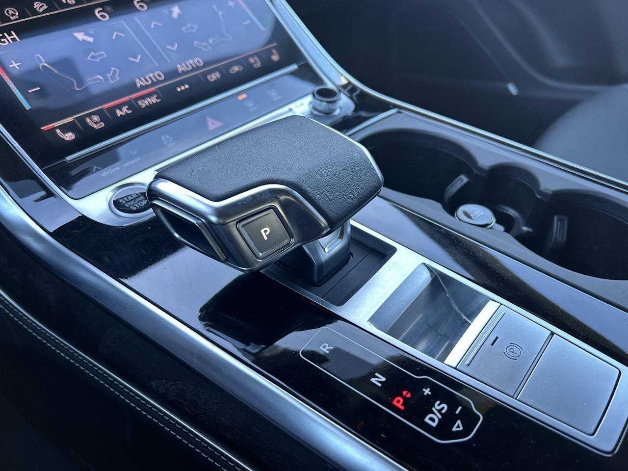 2023 Audi Q8 55 3.0T Technik   5.49% up to 48m Photo