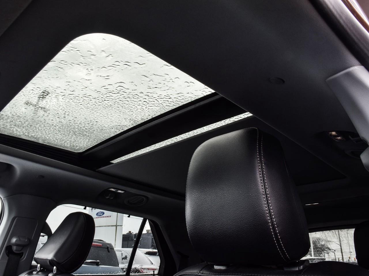 2020 Ford Explorer Limited Twin Panel Moonroof   Class III Tow Photo