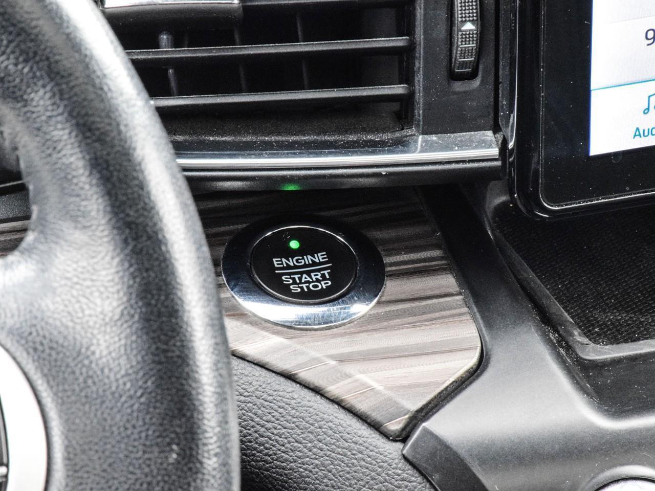 2020 Ford Explorer Limited Twin Panel Moonroof   Class III Tow Photo