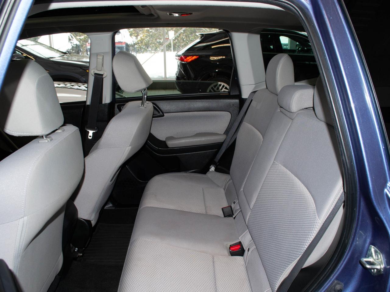 2018 Subaru Forester 2.5i Touring CVT w-EyeSight Pkg Photo