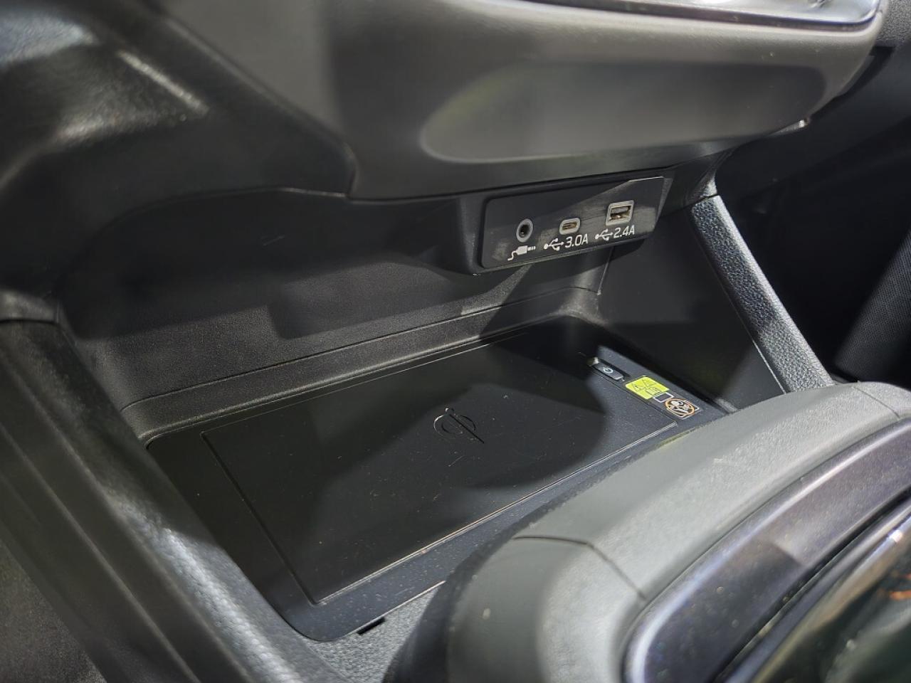 2024 Subaru Crosstrek 2.5L Limited W/EYESIGHT AWD CVT PUSH START SUNROOF Photo