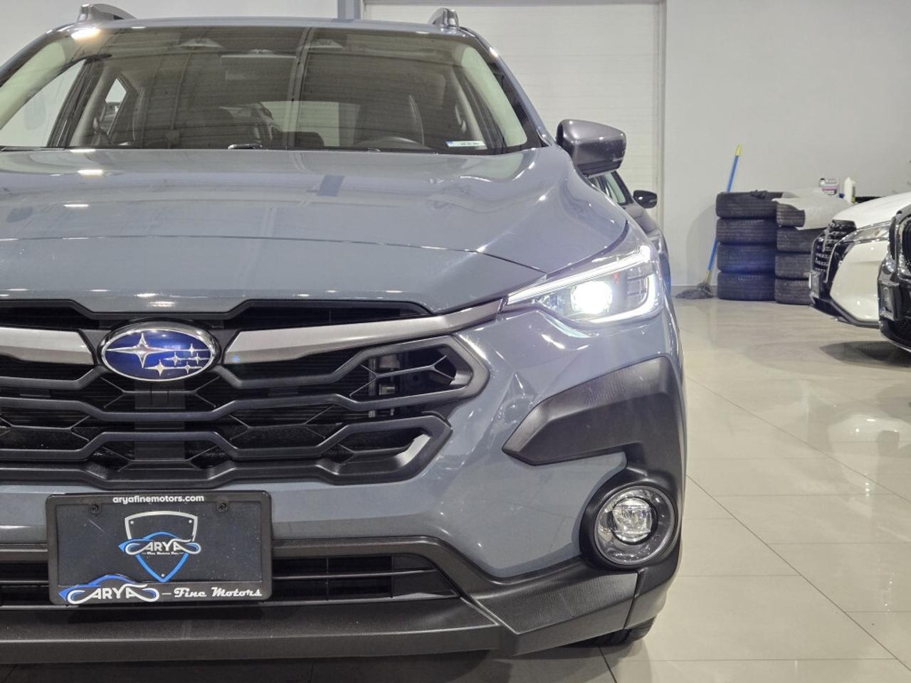 2024 Subaru Crosstrek 2.5L Limited W/EYESIGHT AWD CVT PUSH START SUNROOF Photo