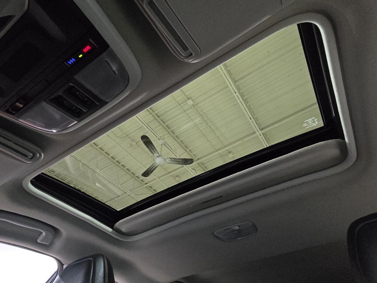 2024 Subaru Crosstrek 2.5L Limited W/EYESIGHT AWD CVT PUSH START SUNROOF Photo