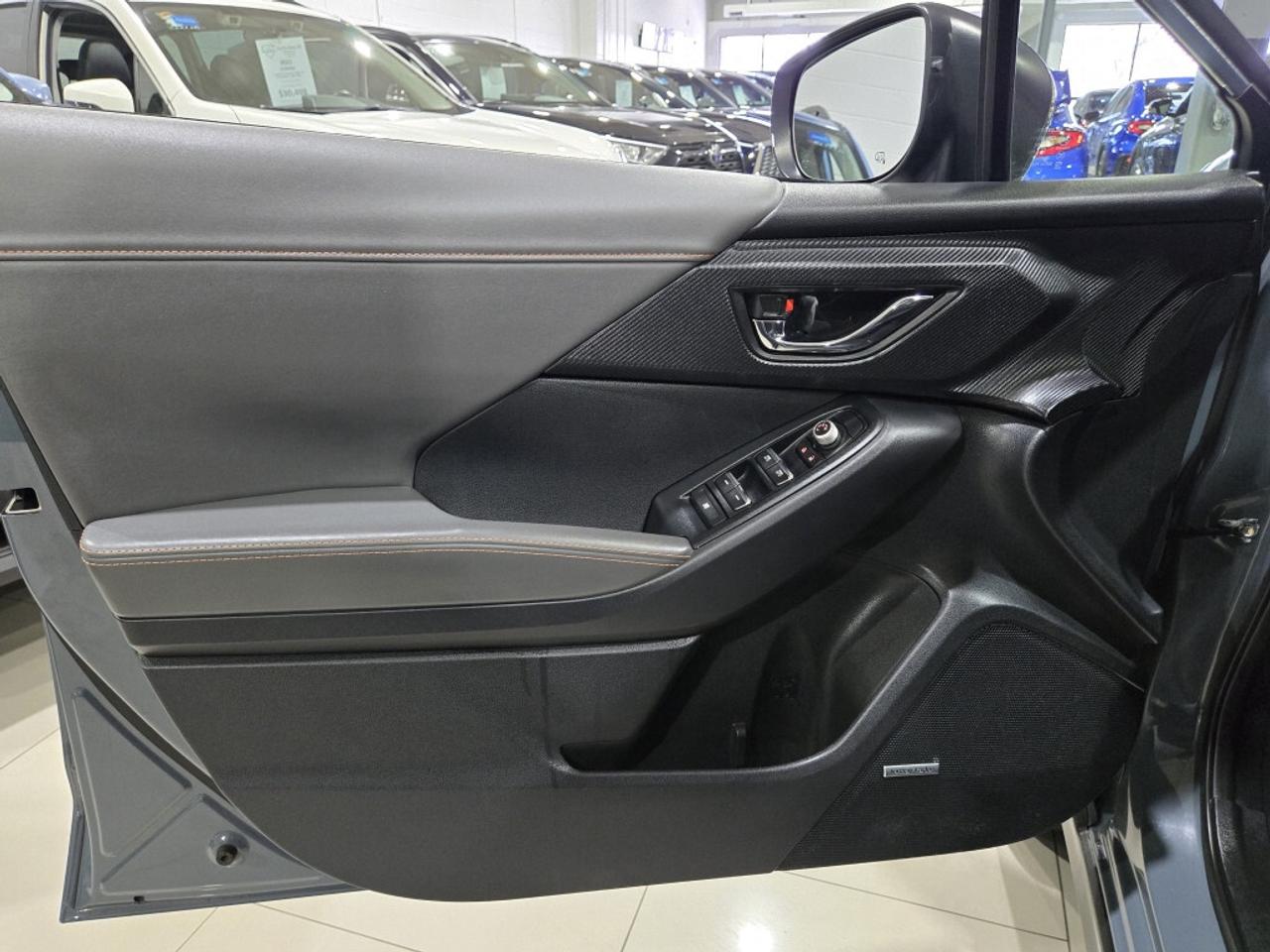 2024 Subaru Crosstrek 2.5L Limited W/EYESIGHT AWD CVT PUSH START SUNROOF Photo