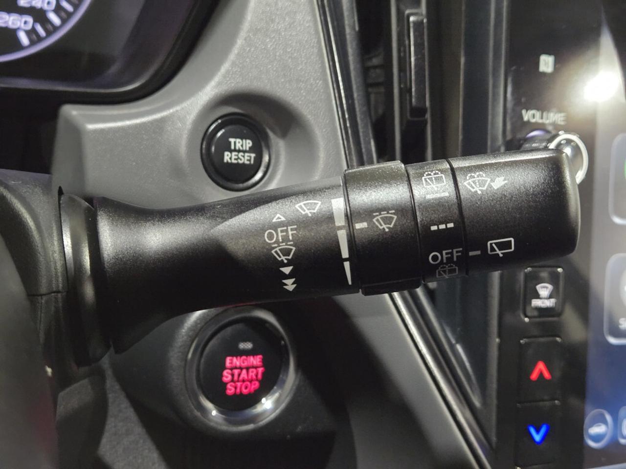 2024 Subaru Crosstrek 2.5L Limited W/EYESIGHT AWD CVT PUSH START SUNROOF Photo