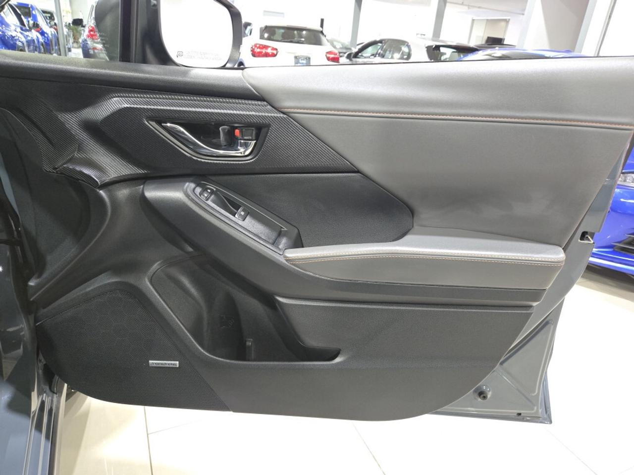 2024 Subaru Crosstrek 2.5L Limited W/EYESIGHT AWD CVT PUSH START SUNROOF Photo