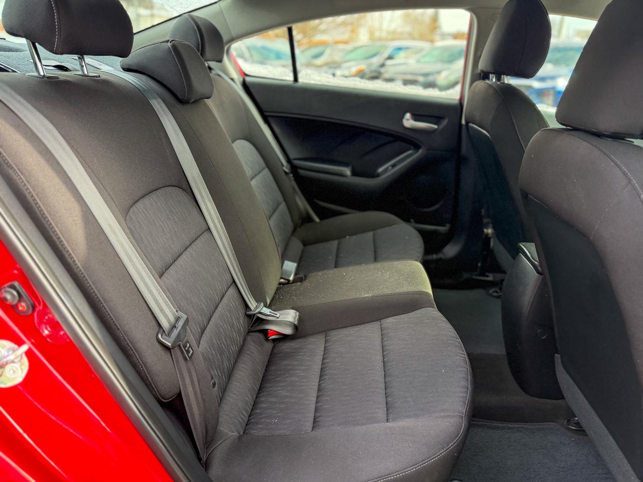 2016 Kia Forte LX/NO ACCIDENTS/LOW KM/1.8L/BLUETOOTH/ACTIVE ECO Photo