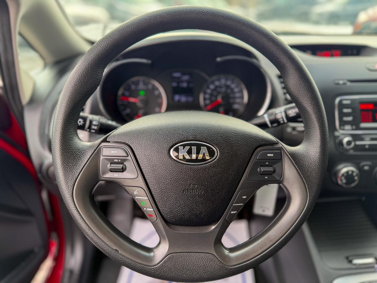 2016 Kia Forte LX/NO ACCIDENTS/LOW KM/1.8L/BLUETOOTH/ACTIVE ECO Photo