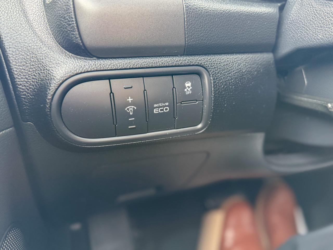 2016 Kia Forte LX/NO ACCIDENTS/LOW KM/1.8L/BLUETOOTH/ACTIVE ECO Photo